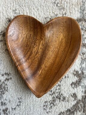 Genuine Monkeypod wood heart trinket bowl from Hawaii